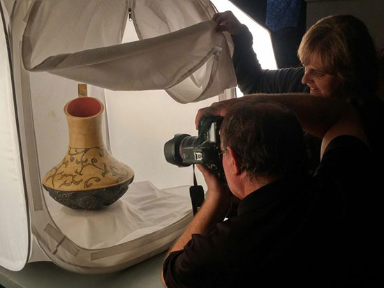 Photo session for a ceramic
